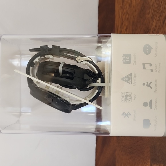 Tahari Dark Gray Smartwatch - Universal Compatibility - Picture 5 of 6